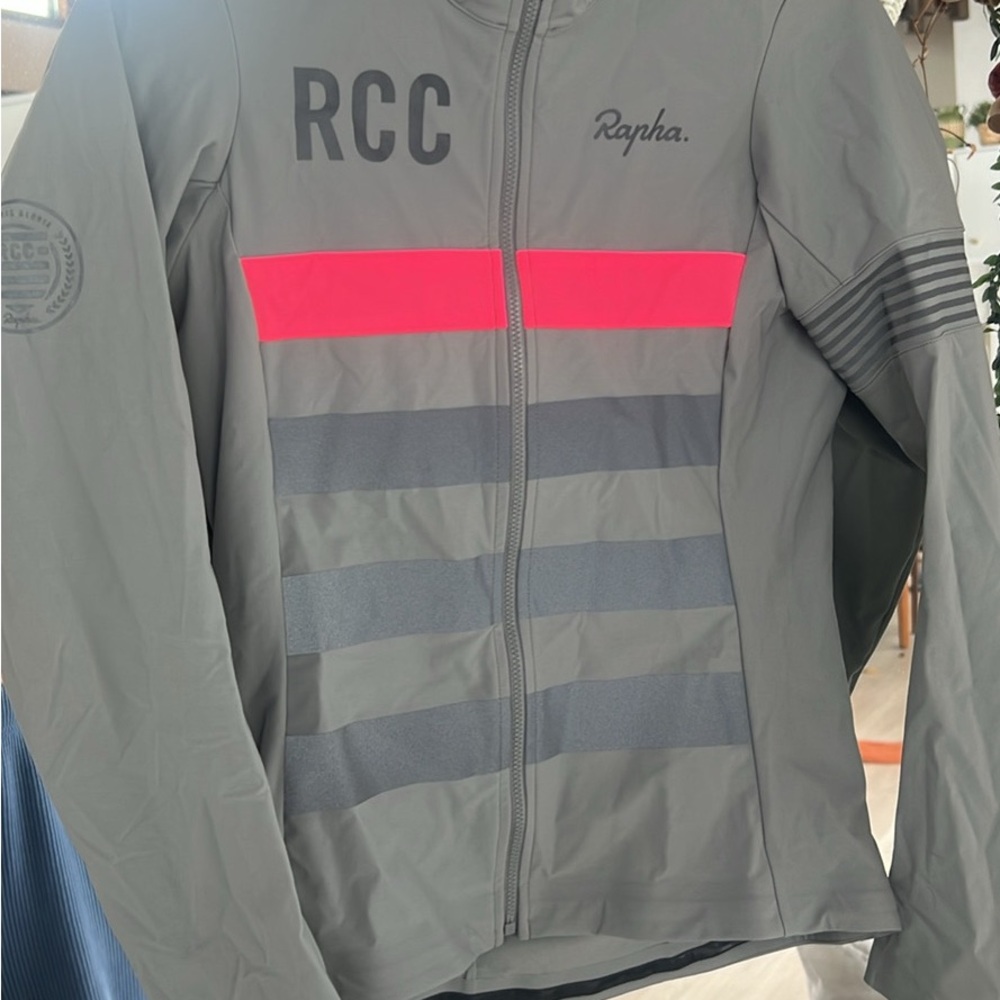 Rapha Men's Performance Jacket in Gray with Pink Stripes
